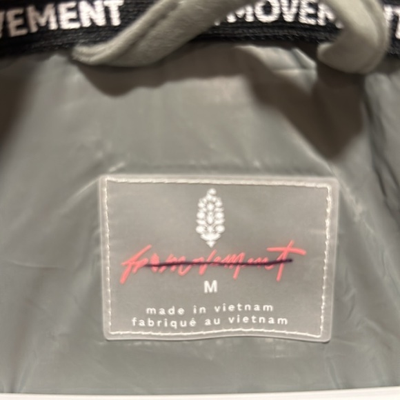 NEW Free People movement All Prepped Ski Jacket Greyed Olive size Large - Picture 8 of 9